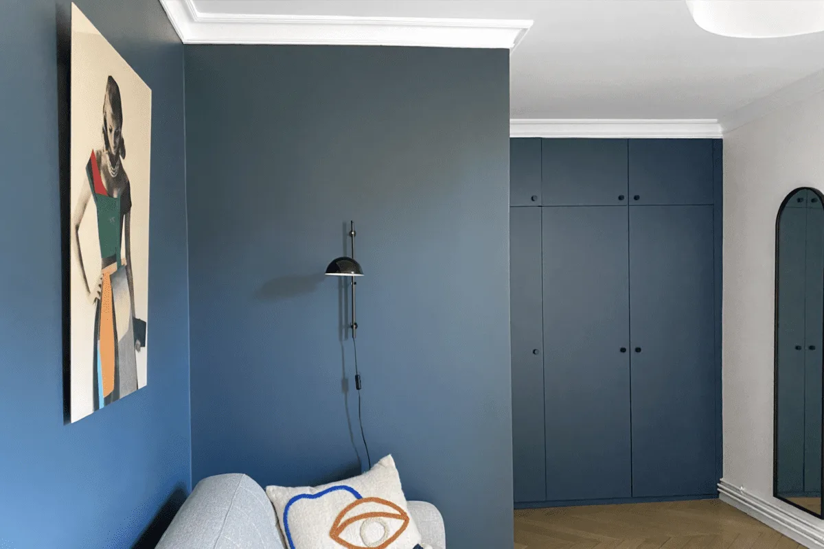 Aménagement sur-mesure photo Yellow Korner Photographe ITCHI conception Scénographie intérieure by Nathalie Simonneau Paris 75009