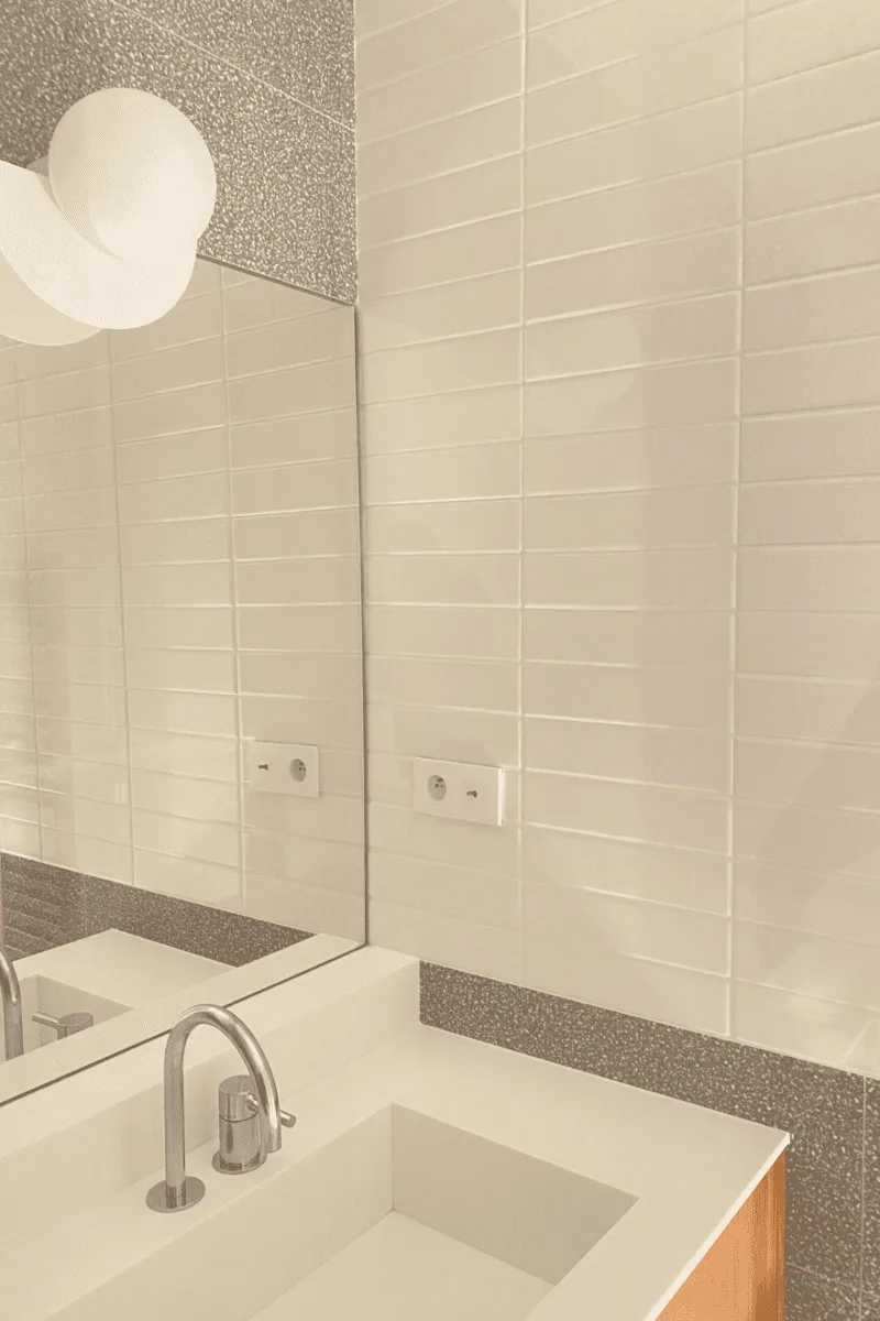 Aménagement salle de bain moderne Paris 75009 - Nathalie Simonneau décoratrice et architecte d'intérieur