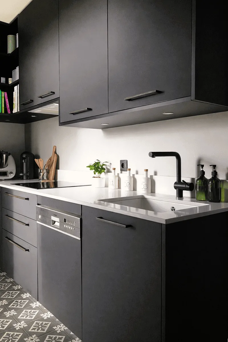 optimiser les espaces de la cuisine appartement Neuilly sur Seine par scénographie intérieure Paris